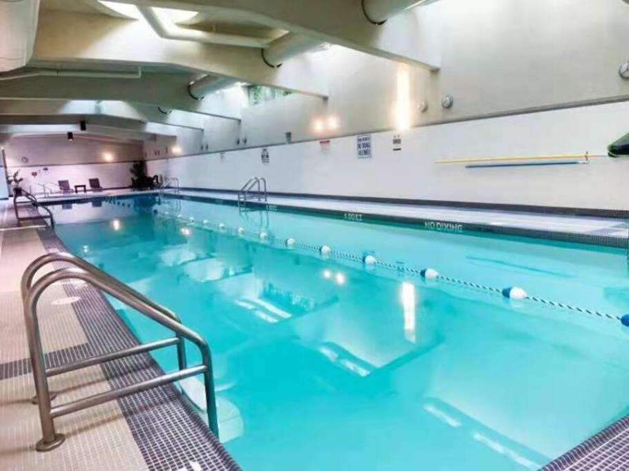 Apartamento Downtown 3Br/2Ba+Views+Skytrain+Free Parking Vancouver Exterior foto